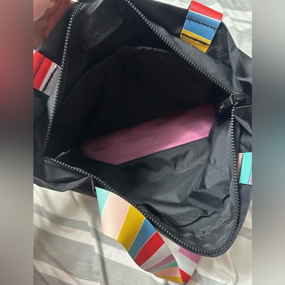 Nike Shoulder Tote w/ Laptop Storage Pouch - Picture 3 of 3